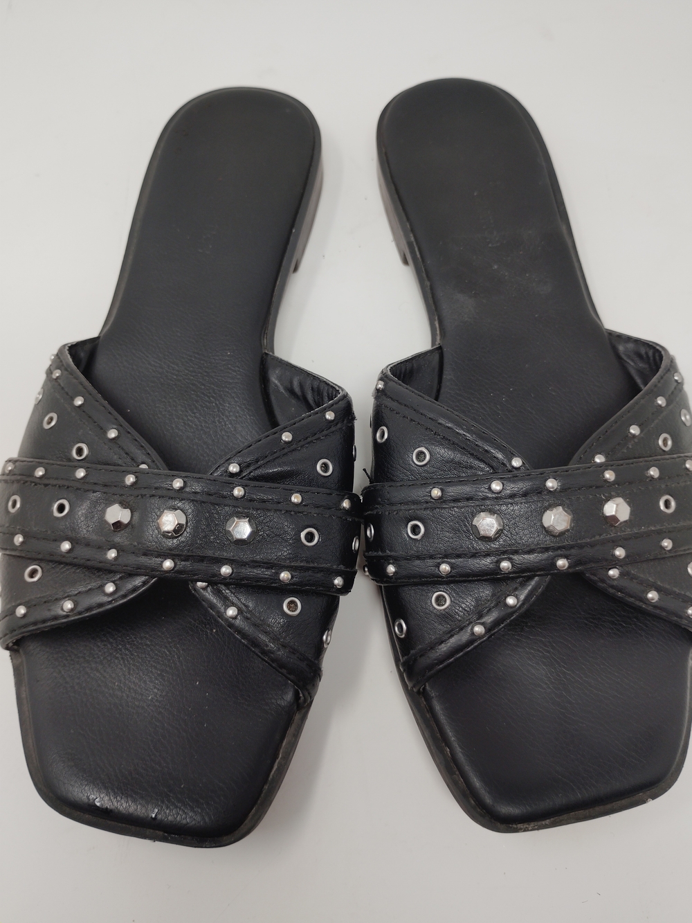 BCBGeneration Black Studded Crisscross Slide Sandals Flat Square Toe Size 8